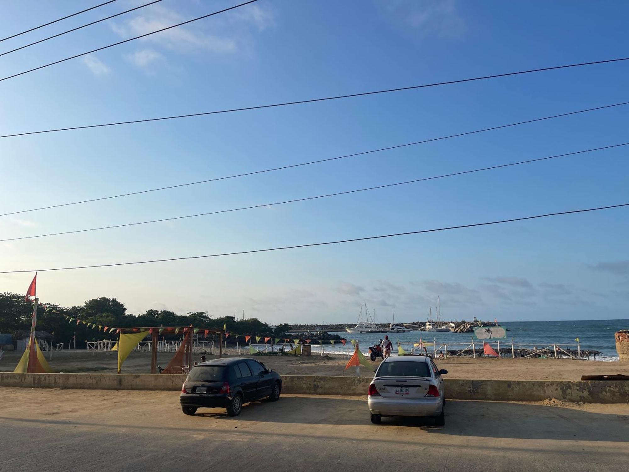 Hotel Brisas Del Mar 2022 Catia La Mar Exterior foto